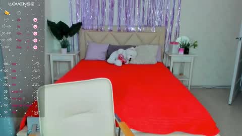 Kate online show from 02/25/25, 11:41