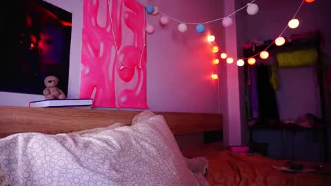 trans ballerina online show from 02/24/25, 09:52