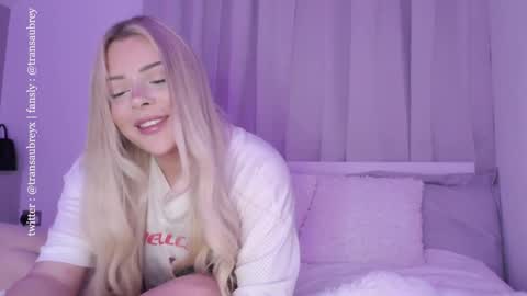 aubrey 3 online show from 10/02/25, 07:43