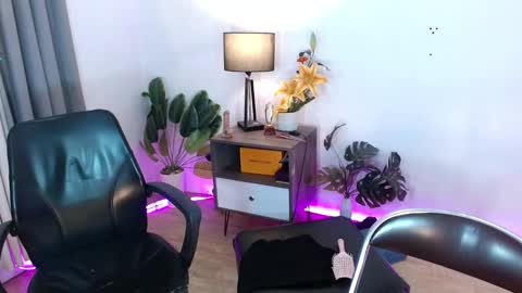 Selena the real cummer online show from 02/15/25, 04:12