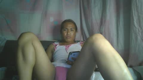 Snapshot of transhottie28 chatting on 02/02/25, 03:39 transhottie28 online show from 02/02/25, 03:39