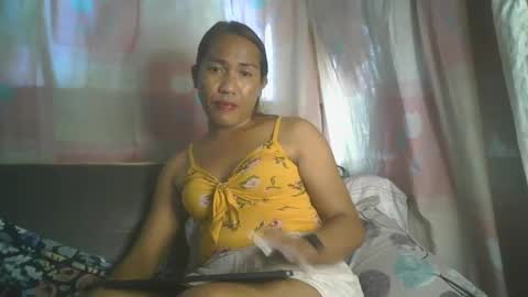Snapshot of transhottie28 chatting on 02/11/25, 08:37 transhottie28 online show from 02/11/25, 08:37