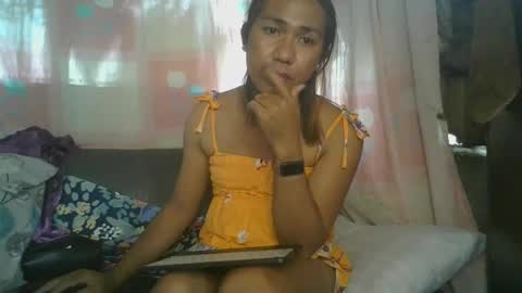 Snapshot of transhottie28 chatting on 02/21/25, 04:18 transhottie28 online show from 02/21/25, 04:18