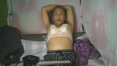 Snapshot of transhottie28 chatting on 03/02/25, 02:32 transhottie28 online show from 03/02/25, 02:32