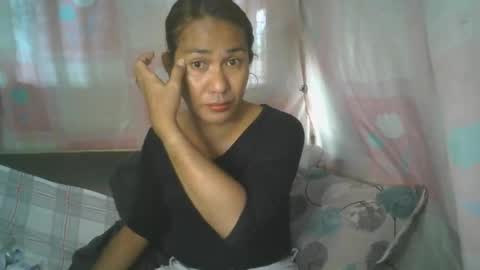 Snapshot of transhottie28 chatting on 03/11/25, 02:43 transhottie28 online show from 03/11/25, 02:43