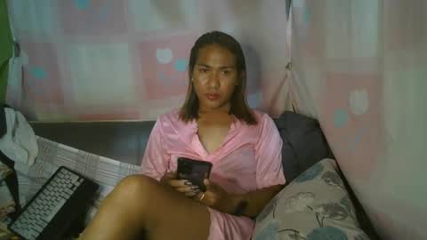 Snapshot of transhottie28 chatting on 03/11/25, 11:44 transhottie28 online show from 03/11/25, 11:44