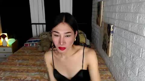 Snapshot of transmedusaxxx chatting on 07/15/26, 01:55 Chloe online show from 07/15/26, 01:55