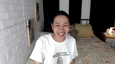 Snapshot of transmedusaxxx chatting on 08/03/26, 04:00 Chloe online show from 08/03/26, 04:00