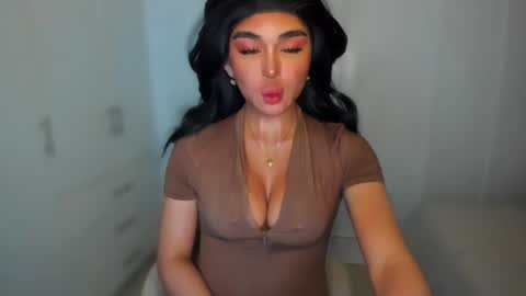 ALMIGHTY GODDESS VALENTINA online show from 01/09/25, 06:04