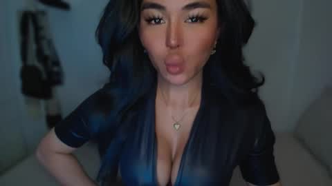 ALMIGHTY GODDESS VALENTINA online show from 02/17/25, 06:31