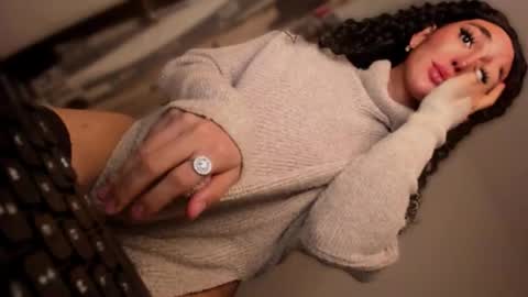 ALMIGHTY GODDESS VALENTINA online show from 10/17/25, 12:25