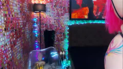 Snapshot of transplayfullolivia chatting on 02/08/25, 10:51 KYLIE BELLA TS online show from 02/08/25, 10:51