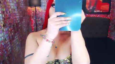 Snapshot of transplayfullolivia chatting on 02/16/25, 12:41 KYLIE BELLA TS online show from 02/16/25, 12:41