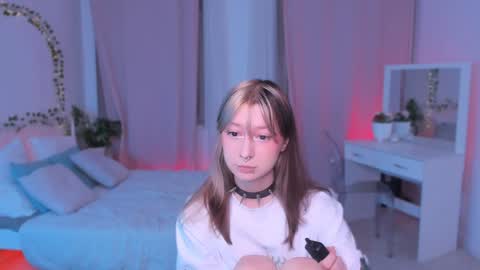 Snapshot of trapsaintgirl chatting on 01/13/25, 01:49 Nyuta Hartmann online show from 01/13/25, 01:49