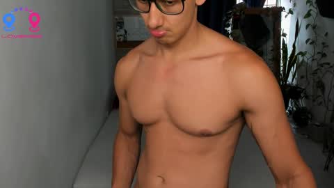 Snapshot of travis_bakerr chatting on 02/25/25, 07:47 travis bakerr online show from 02/25/25, 07:47