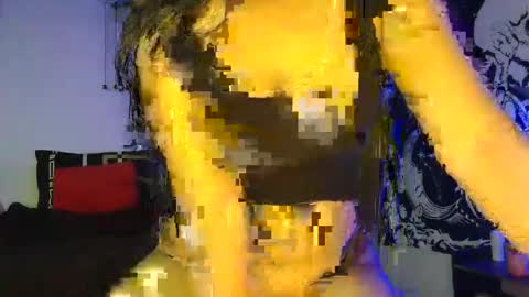 travisandnina online show from 12/03/25, 04:27