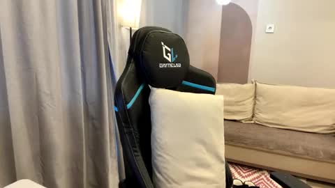 travisrivas online show from 04/27/26, 02:04