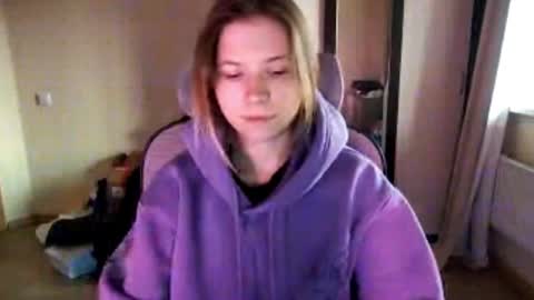 Snapshot of travisroule chatting on 11/22/25, 01:10 Lisa online show from 11/22/25, 01:10