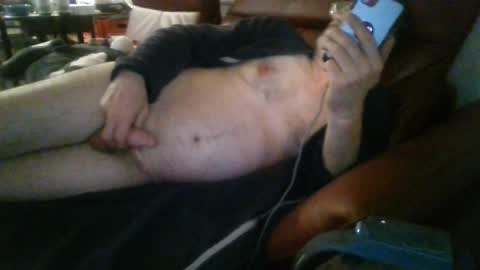 Snapshot of trebgeis1 chatting on 04/23/26, 02:02 trebgeis1 online show from 04/23/26, 02:02
