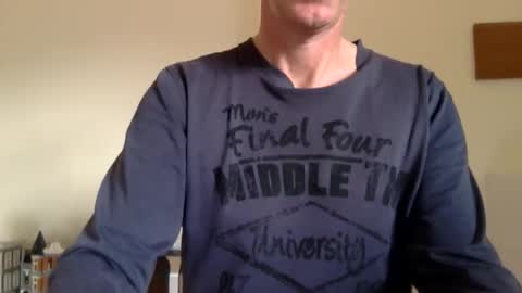 trebo00788 online show from 10/19/25, 08:04