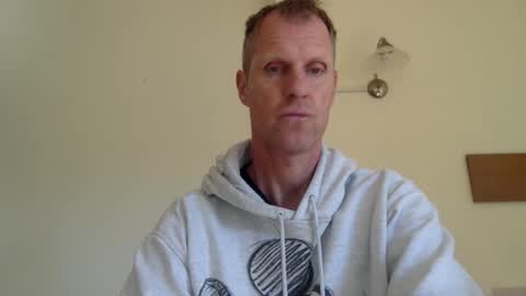 trebo00788 online show from 10/25/25, 09:06