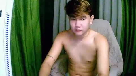 trebz_01 online show from 12/22/25, 06:43