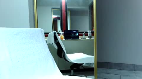 TreeBurner1 online show from 11/18/25, 07:18