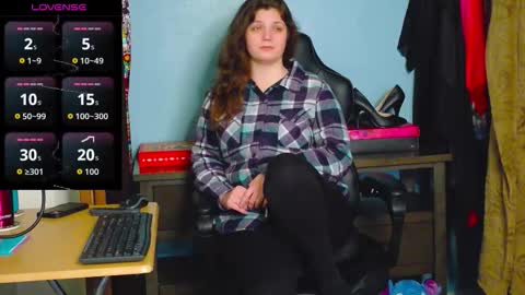 TreeJeanne online show from 12/13/25, 07:53