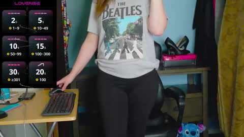 TreeJeanne online show from 12/16/25, 05:18