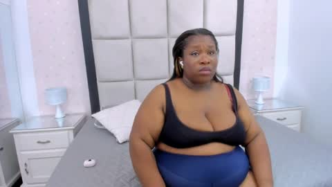 Treisy Vixen big ass online show from 05/27/26, 03:14
