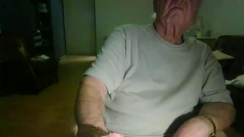 Snapshot of trekbeestje1 chatting on 11/29/25, 05:49 trekbeestje online show from 11/29/25, 05:49