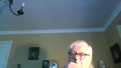 Snapshot of trekbeestje1 chatting on 01/10/26, 08:27 trekbeestje online show from 01/10/26, 08:27