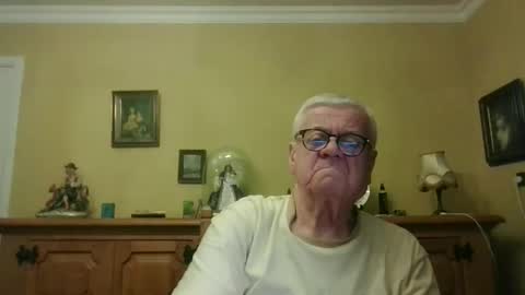 Snapshot of trekbeestje1 chatting on 01/17/26, 07:13 trekbeestje online show from 01/17/26, 07:13