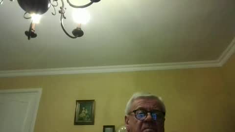 Snapshot of trekbeestje1 chatting on 02/16/26, 05:31 trekbeestje online show from 02/16/26, 05:31