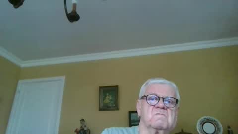 Snapshot of trekbeestje1 chatting on 02/22/26, 09:52 trekbeestje online show from 02/22/26, 09:52