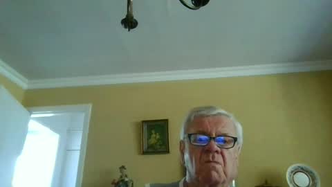 Snapshot of trekbeestje1 chatting on 06/20/26, 12:08 trekbeestje online show from 06/20/26, 12:08