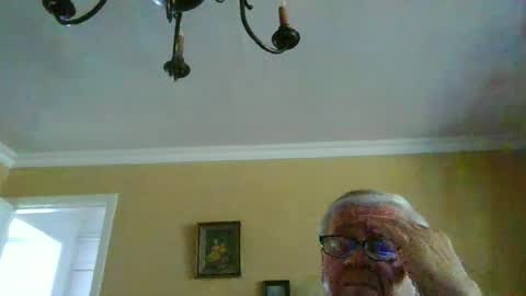 Snapshot of trekbeestje1 chatting on 06/25/26, 03:49 trekbeestje online show from 06/25/26, 03:49