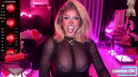 Jade online show from 09/30/25, 12:21