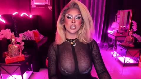 Jade online show from 11/16/25, 04:23