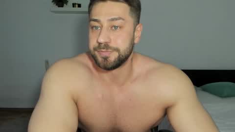 Snapshot of trentwest_ chatting on 12/02/24, 01:35 Trent online show from 12/02/24, 01:35