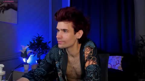 Snapshot of trevor_thomson chatting on 02/27/26, 04:29 Trevor online show from 02/27/26, 04:29