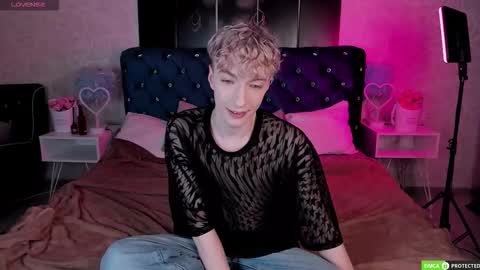 TrevorBenson online show from 11/06/25, 03:18