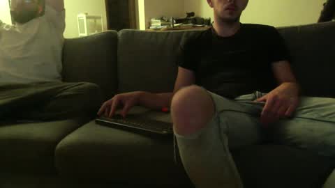 Trev Tone online show from 12/03/25, 04:09