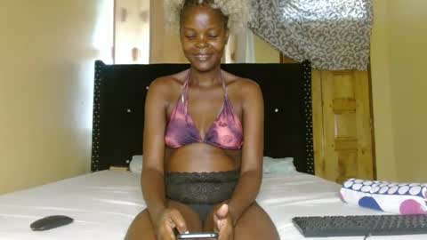 Snapshot of trey_queens chatting on 07/07/26, 11:47 trey_queens online show from 07/07/26, 11:47