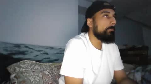 Snapshot of treygillz chatting on 12/11/24, 06:25 TRY GLL online show from 12/11/24, 06:25