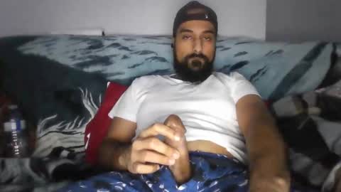 Snapshot of treygillz chatting on 01/06/25, 06:25 TRY GLL online show from 01/06/25, 06:25