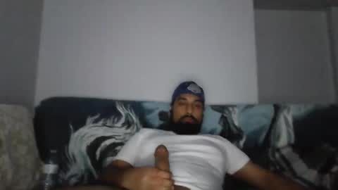 Snapshot of treygillz chatting on 10/27/25, 06:28 TRY GLL online show from 10/27/25, 06:28