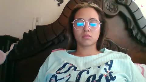 triana_bell online show from 01/20/25, 08:40