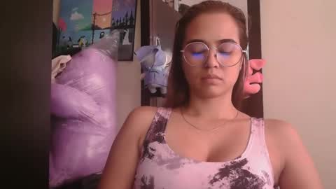 Snapshot of triana_bell chatting on 05/01/26, 05:39 triana_bell online show from 05/01/26, 05:39