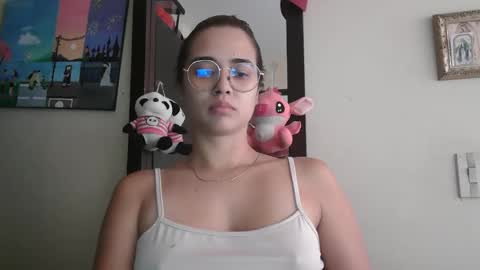 Snapshot of triana_bell chatting on 05/27/26, 04:59 triana_bell online show from 05/27/26, 04:59